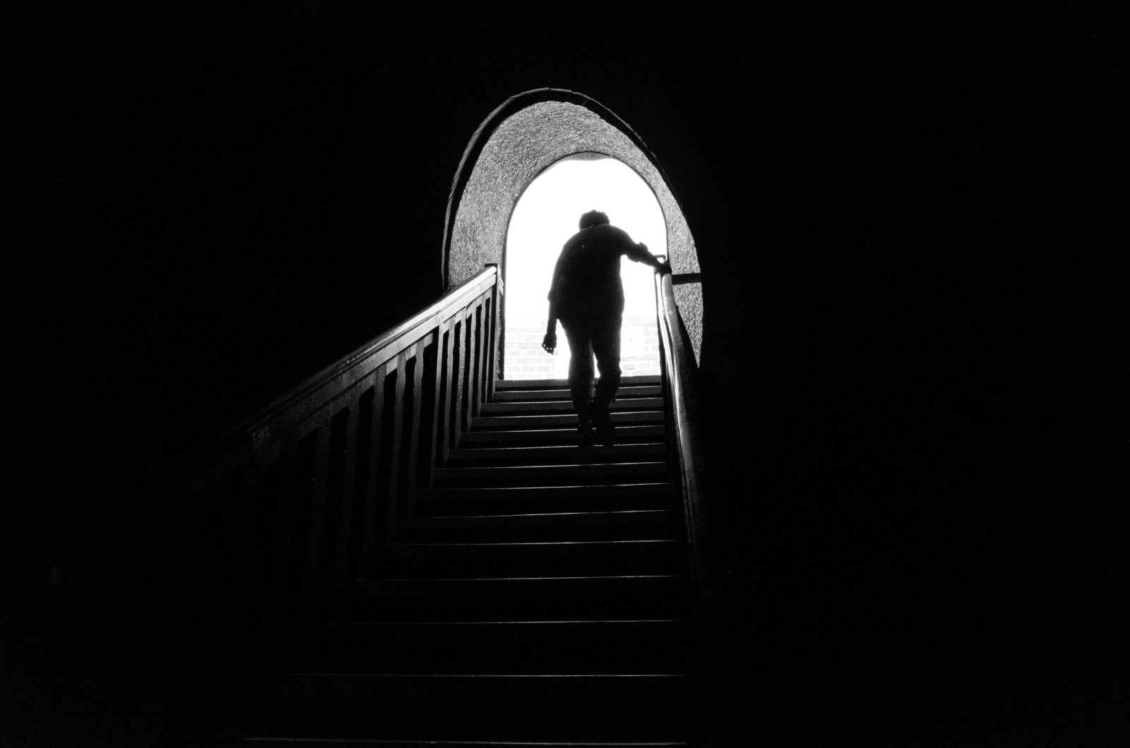 Black & White Photography Tip - Silhouettes